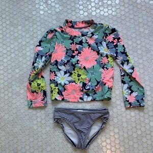 Girls 4T flower bathing suit (rash guard & bottom)
